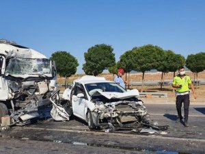 Susurluk’ta 6 araçlı zincirleme kazası: 4 yaralı