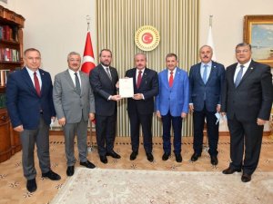 Deprem araştırma komisyonu Büyükşehir’in projelerini örnek gösterdi