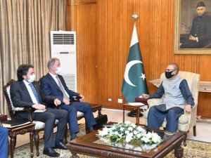 Bakan Akar, Pakistan Cumhurbaşkanı Alvi ile görüştü