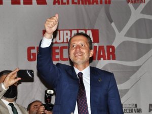 Fatih Erbakan:  "Üreten ve ihraç eden Türkiye’yi hayata geçireceğiz"