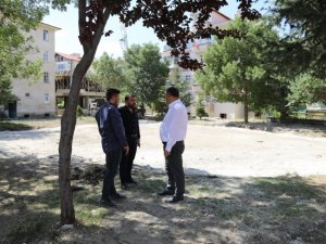 Çubuk Belediye Başkanı Demirbaş, ilçede devam eden çalışmaları yerinde inceledi