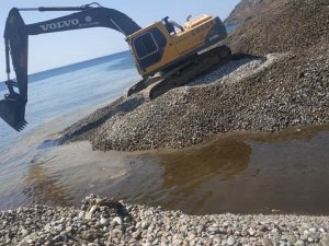 Bozyazı Belediyesi Sarıgöl’ün önünü açtı