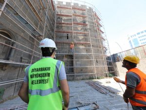 Diyarbakır’da Hat Müzesi olacak Dağkapı Burçları’nda restorasyon başladı