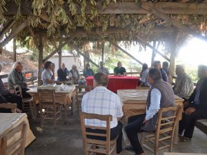 Kozan Belediye Başkanı Özgan, kırsaldaki mahalle sakinleri ile buluştu