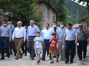 Başkan Demir: “Vatandaşlarımız çamura basmadan mahallesine gidecek”