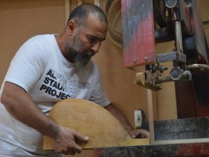 Babasının verdiği ceza sayesinde Türkiye onu tanıyor