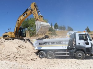 Karaköprü’de yol seferberliği sürüyor