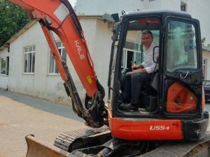 Dev projede ilk kepçeyi Başkan Güler vurdu