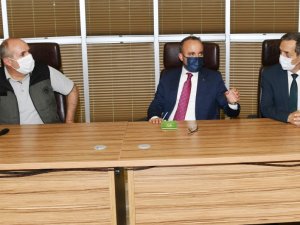 AK Parti’li Turan’dan ormanın kahramanlarına moral ziyareti