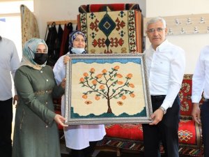 Başkan Güder, kursiyerlerle buluştu