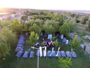 Siverekli gençler kampta doyasıya eğlendi