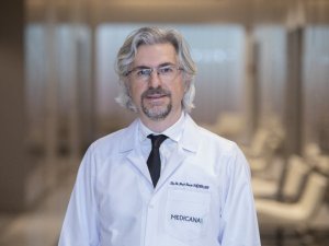 “Subakut Tiroidit ile Covid-19’u karıştırmayın”