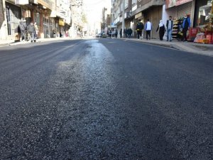 Bağlar ilçesindeki 5 Nisan Mahallesine hizmet eli değdi