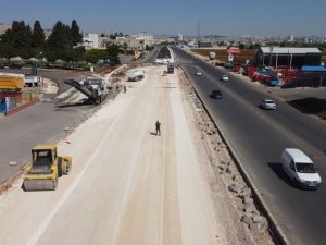Akçakale’de yol çalışması