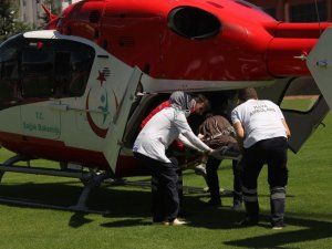 KOAH hastası kadın, ambulans helikopter ile hastaneye yetiştirildi