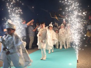 Sünnet olan 320 çocuktan renkli eğlence