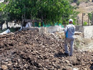 Kahramanmaraş’ta zararlılarla mücadele çalışmaları devam ediyor