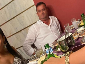 Davasına baktığı iş insanıyla aynı masada yemek yiyen mahkeme başkanı görevden alındı