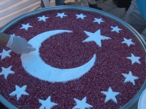 Pendik’te 5 bin kişiye aşure dağıtıldı