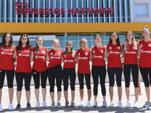 Muratpaşa Belediyespor voleybolcuları sağlık kontrolünden geçti