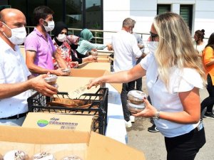 Altınova’da aşure coşkusu