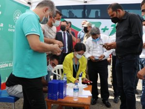Diyarbakır’da uygulama noktalarına aşılama standı kuruldu