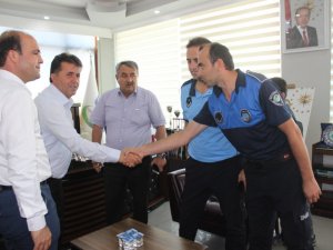 11 yaşındaki çocuk kumbarasındaki paraları sel mağdurları için bağışladı