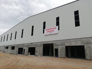 Bakan Yanık: “Ayni Bağış Depolarımıza şu ana kadar 1 milyon adedin üzerinde ürün ulaştı”