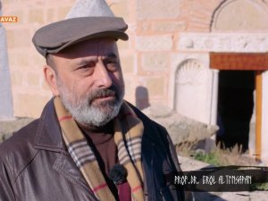 Prof. Dr. Altınsapan Seyitgazi’de köye ismini veren kümbeti anlattı