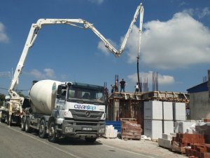 Ambarcı Merkez Camii hızla yükseliyor