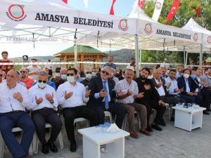 Amasya Belediyesi aşure programı düzenledi