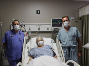 Toplardamarları tıkalı hastaya 3 aşamalı tedavi yöntemi