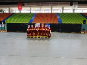 Elazığ’da halk oyunları yarışması yapıldı