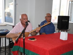 Kuşadası Cemevi’nde 3 bin kişiye aşure ikramı