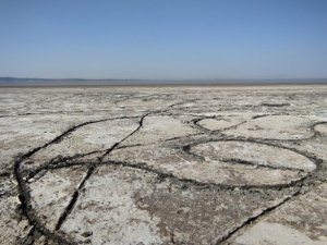 Türkiye’nin tek, dünyanın 2. büyük doğal sodyum kaynağı ’Acıgöl’ kuruyor