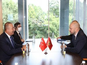 Bakan Çavuşoğlu, Ukrayna’da zirve öncesi aile fotoğrafı çekimine katıldı