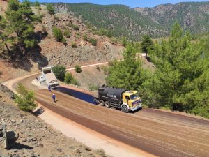 Büyükşehir, Yemişendere Mahallesi’nin Yollarını İyileştirdi