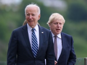 Biden ve Johnson Afganistan’ı görüştü