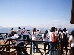 Arka Plandaki Genç Fotoğrafçılar Aladağ’da...