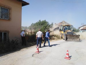 Dumlupınar’da metruk binalar yıkılıyor