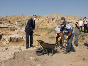 Perre’nin endüstriyel şarap işlikleri ve merdivenli alanda kazılar başladı