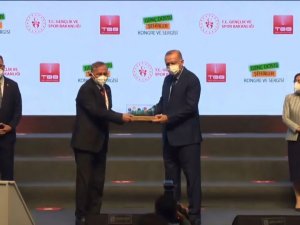 Seyhan’a “Genç Dostu Şehir” ödülü