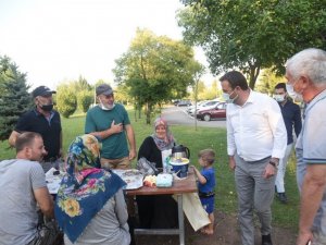 Başkan Özlü sorunları yerinde dinliyor