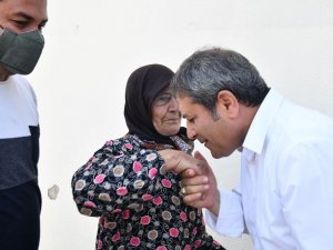 AK Partili vekiller ilçelerde gönülleri fethediyor