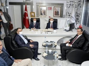 Özhaseki, Adıyaman Belediyesi’nin çalışmalarıyla ilgili bilgi aldı