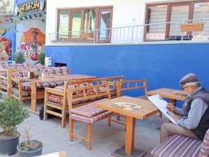 Müdürü ‘Aferin’ dedi ressam oldu