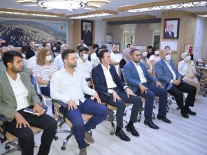 ‘Gençsin, geleceğinden vazgeçme’