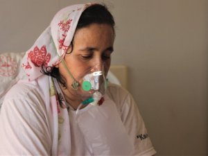 Covid-19 aşısı olmayan aile yoğun bakımda tedavi görüyor