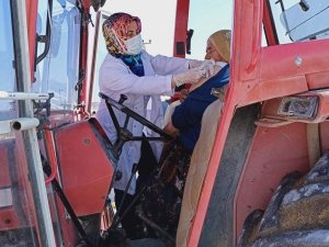 Traktör üzerinde aşı