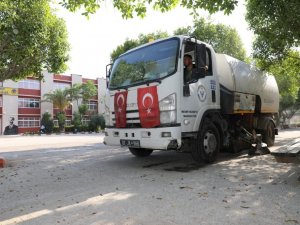 Yüreğir Belediyesi okullarda temizlik seferberliği başlattı